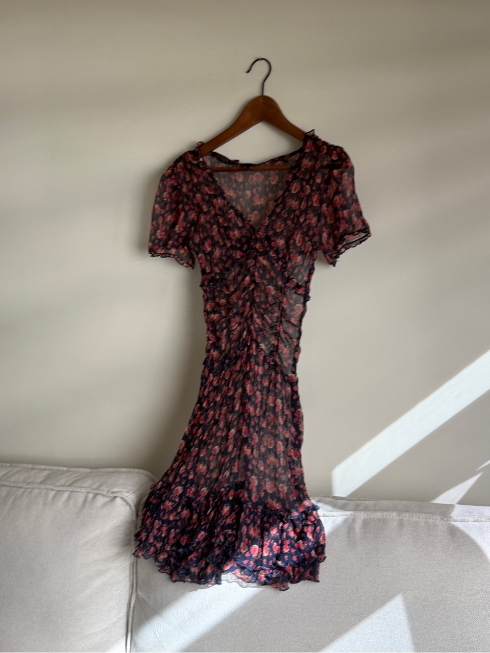 Black & Red Floral Sheer Ruffled V-Neck Midi Dress - Picture 3 of 4